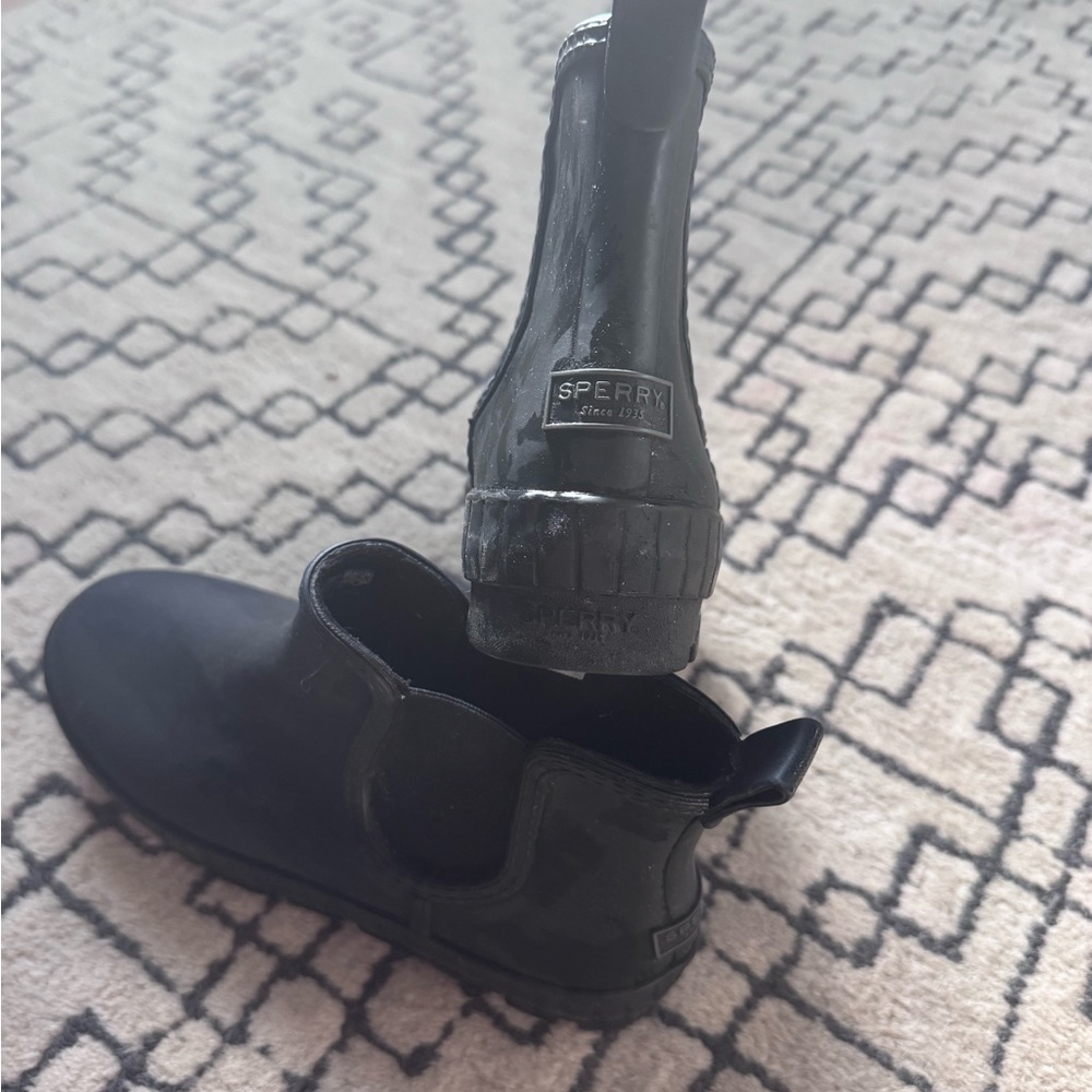 Sperry Womens Black Gloss Chelsea Rain Boot